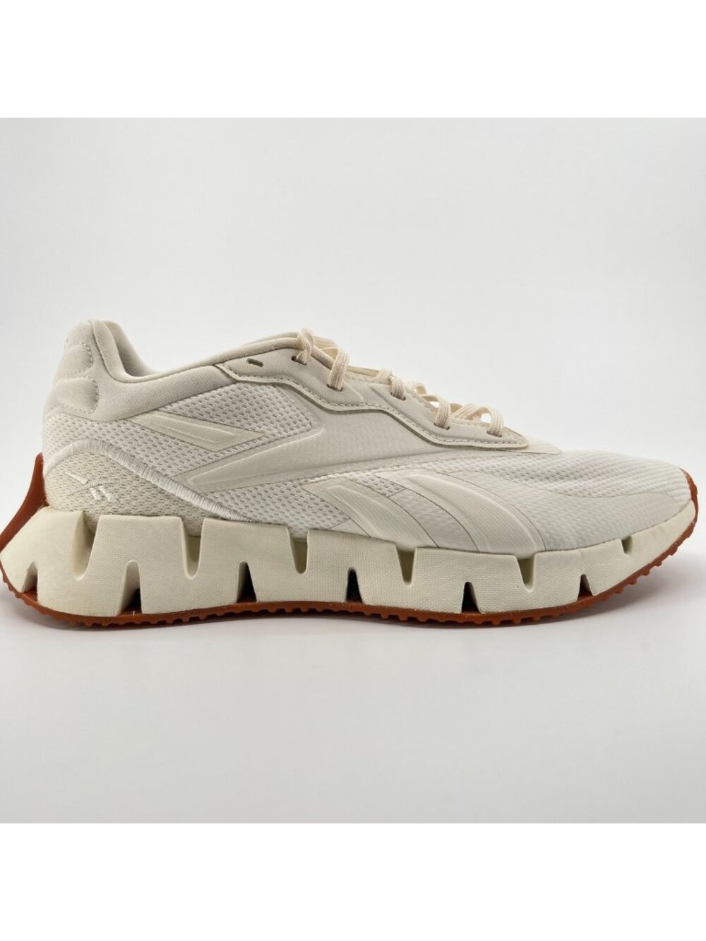 Reebok Zig Dynamica 4 Womens Size 7.5 White Gum Athletic Running Shoes Sneakers